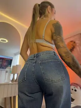 Mariablonde - Sit on your face with jean