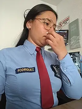 Queen_linda1 - Dildo in pussy under desk  🥵🔥💦