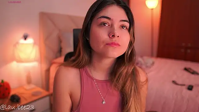 Lau_Bee - make me wet with tickles😳
