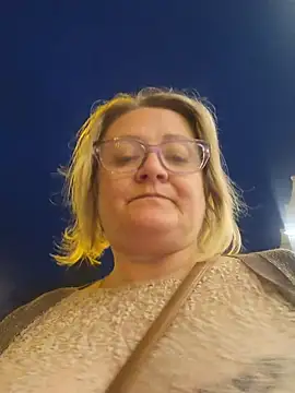 Lady_charlyne - Topless ss haut transparent
