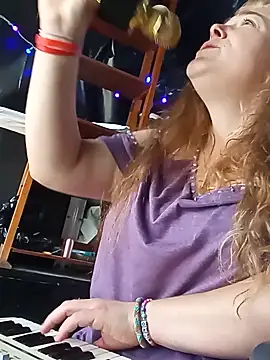 BettyandGold - 5 Push ups