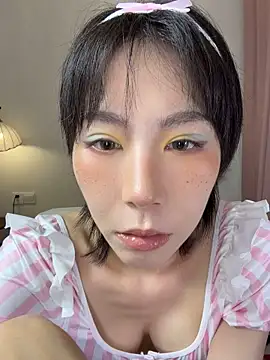 Nanako99 - 坐脸揉胸
