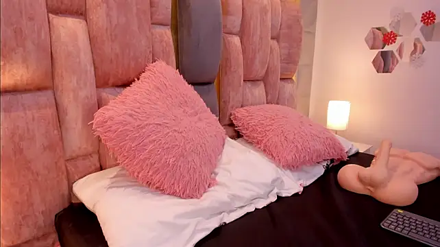 Charlotte_Ice1 - cum show
