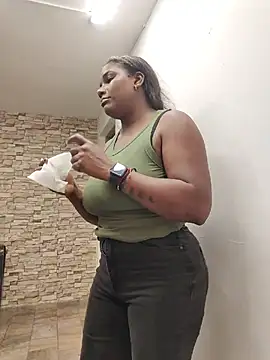 MAREIA_25 - HIDDEN CAM IN STORE MAKE MY PUSSY WET