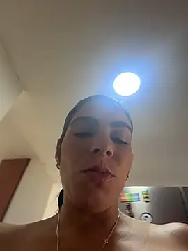 Valecruz903 - Make me feel ur dick 🍆🍑✨