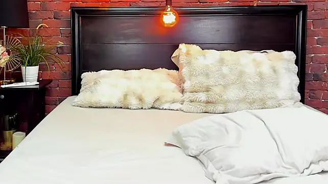 ChristynaRoss - SQUIRT SHOW