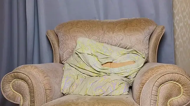 Cowell_Adelina - show pussy