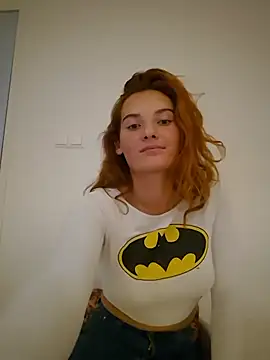 Sweetsophie69 - boobs out 5 min