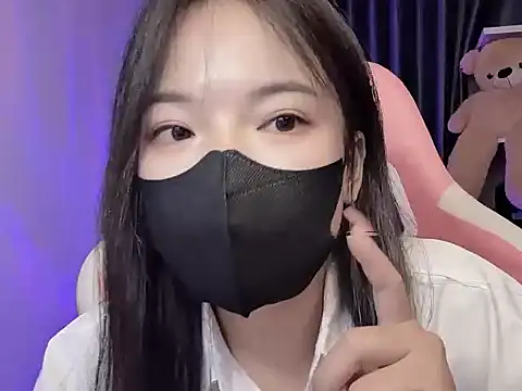 Julie_Ulie - Hôm nay khum Dâm Khum Đĩ chỉ nhận🌺20/10