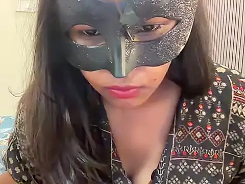 Krystal_babe - Wearing a saree for the first time