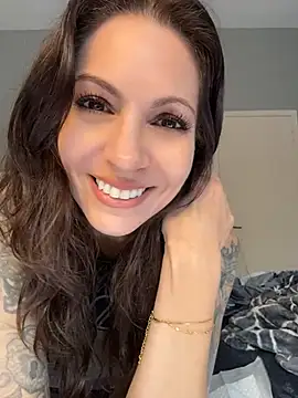 BeautifulMesss - Open pussy squirt