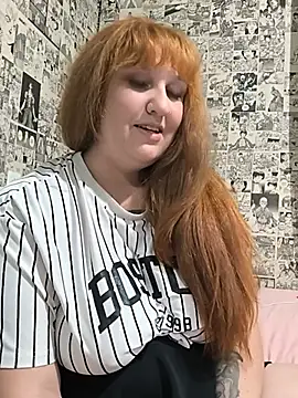 Ruivinha_gsts - sem blusa ate o fim da live
