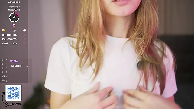 FayeLivingston - squeeze my ass