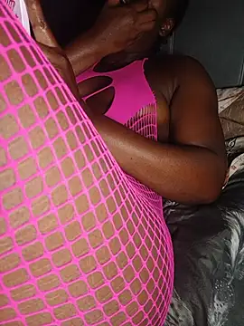 Bhadgirlann - Masturbating squirting