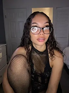 Nikkiloveee - ride it + backshots