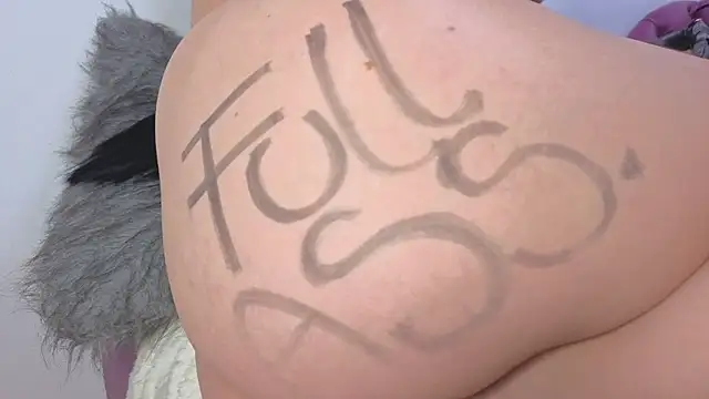 Julieta-kinky - 4 fingerss ass