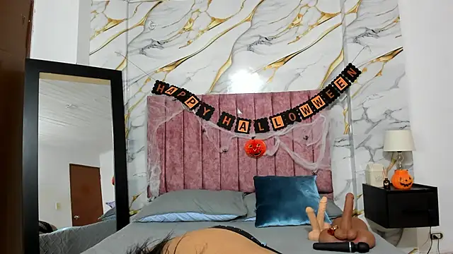 SachaNoir - SUCK BOOBS AND SPIT😈