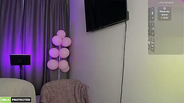 Emmyk_ - Suck fingers