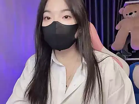 Julie_Ulie - Hôm nay khum Dâm Khum Đĩ chỉ nhận🌺20/10