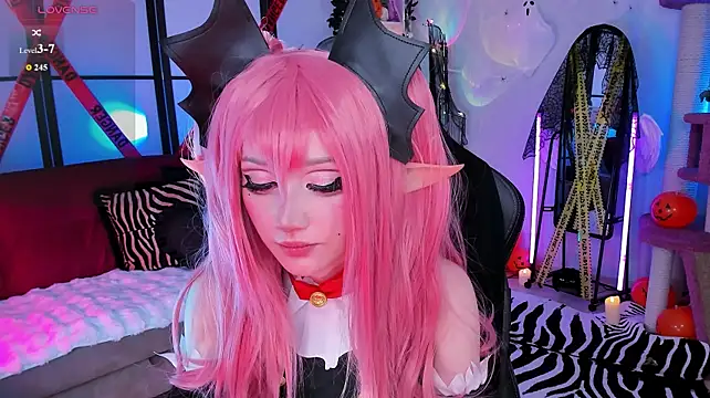 MilkyCute - TAKE OFF COSPLAY