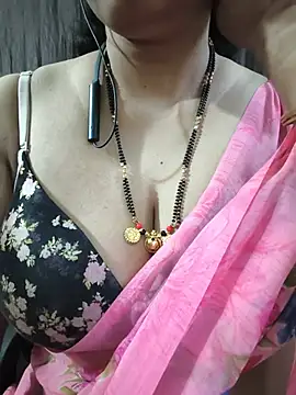 Bhuvana_555 - Boobs on honey