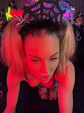 MilaMaaay - ✨😈🎃💜TOPLESS HALLOWEEN CHEERS💜🎃😈✨