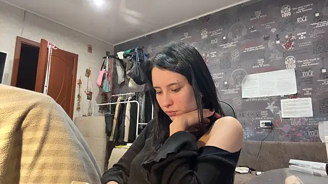LianaSchweppes - Early my ass flashy <3 💙