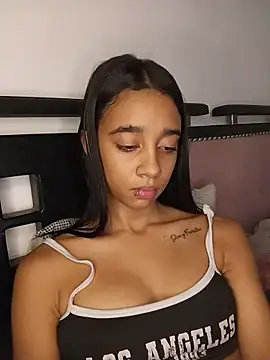 Zoe_Sweett18 - Naked+ finger in the ass