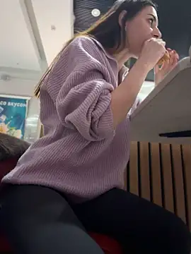 AmelieCrystal - slidemy fingers inside my pussy >_<