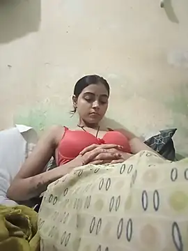 Nandundi - Show pussy in public