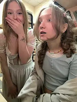 Bambi_lu - Lulu show Jenny how to spank ass good!🧨