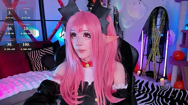 MilkyCute - TAKE OFF COSPLAY