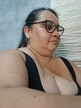 HotXXXgirl_01 - Aceite en todo el cuerpo 🍒🍆🦋