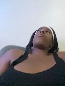 Petite_bee - I missed you daddy 🍆🍑💦❤️
