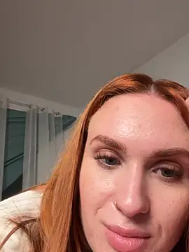 ChiaraVelvet - Show Boobs and Play 30 sec🥵💦