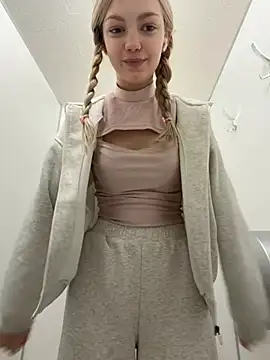 Elsawhere - squeeze my ass🍑