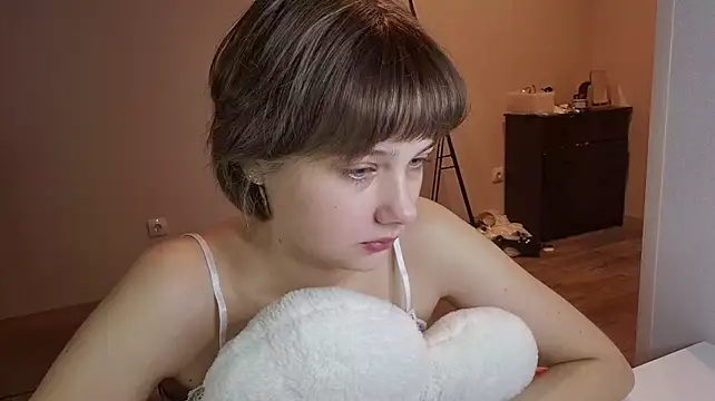 ExitedTroth - Squeese my ass close to cam