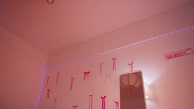 Lisa_poetry - Risky panties tease