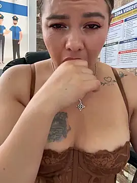 Ariana-07