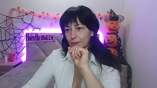 LiluGrants - Black dildo and whip for Halloween