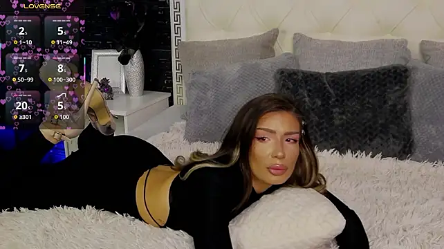 Quinn_Ivy - Let's finger this pussy 💦(toycontrol)