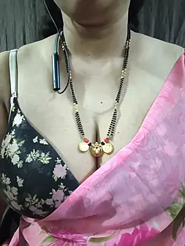 Bhuvana_555 - Boobs on honey