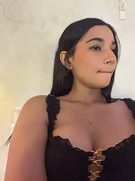 AlessiaVallmont - Clit play until creamy cum