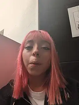 Its_bibi - Top Off / Bra Reveal 👙