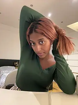 DonnaShy - Lingerie try-on, 3 outfits😘
