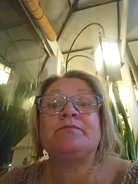 Lady_charlyne - Topless ss haut transparent