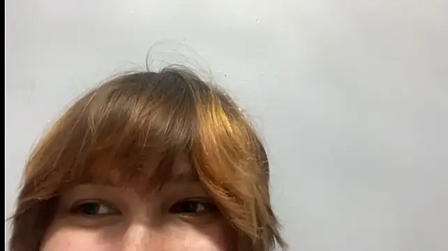 WendolynYielding - slow wink