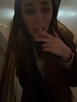 AmelieCrystal - fingering me till i cum >_<