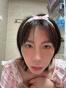 Nanako99 - 坐脸揉胸