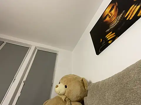 BlueEyes_BB - The sloppiest Blowjob from the Queen